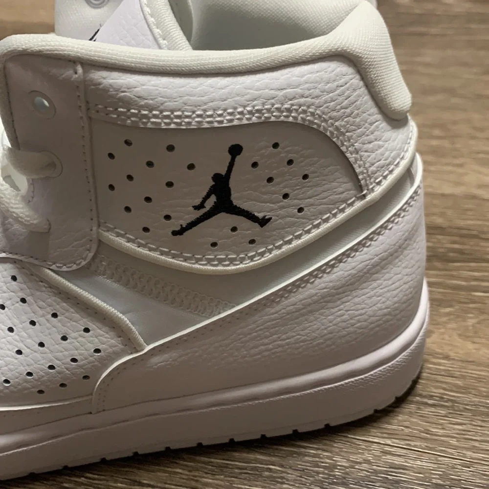 Jordan sneakers shoes